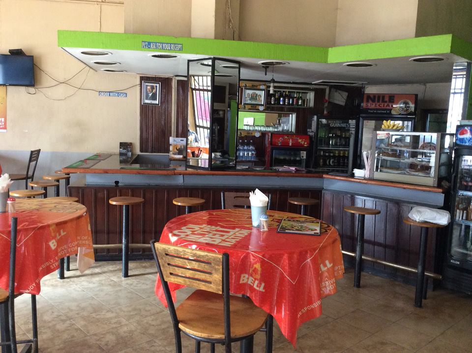 La Bella Bar & Restaurant Kampala Uganda, Good food in Kampala, Food & Drink, Top Bar, Top Restaurant, Lounge, Top Bar and Lounge, Food, Beer, Wine, Spirits, Cocktail bar, Amazing beer prices, Cheap Beer, Great Place to Drink after work , Gins and local beers, grilled food and wood-fired pizzas, Chatting and Drinking, Chilling with friends and mates, Date night, Eating and Drinking, Private parties, Drinking and Dancing, Cocktail Bar, Lounge Bar, Party Bar, Kampala Pub, Lively DJ nights, Lively Music, Great Beer Drink Out, Tasteful Delicious food in Kampala, Amazing Drinking Joint in Kampala Uganda, Ugabox